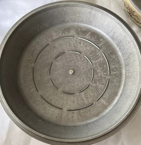 Vintage Club Aluminum 12” Covered Lid Fry Pan Golden Wheat - Picture 5 of 7