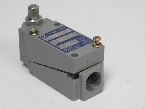 SQUARE-D 9007 B66A2 OIL TIGHT LIMIT SWITCH,NEW OLD STOCK, PLUG-IN TYPE - Picture 5 of 10