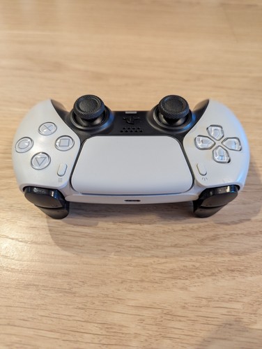 Sony DualSense Wireless Controller for PlayStation 5 - White - Picture 7 of 7