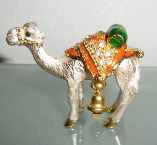 VINTAGE ENAMEL CAMEL FIGURINE TRINKET BOX SPARKLING GOLD PLATED DESIGN