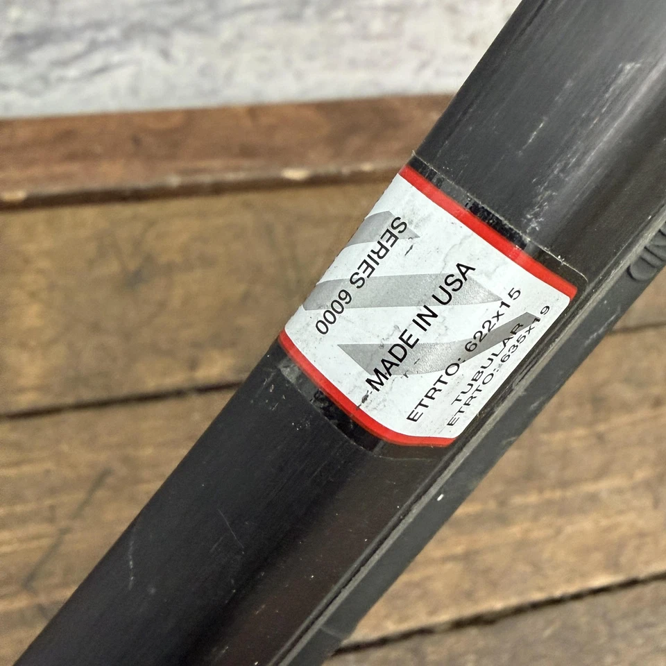 Bontrager Race X Lite roda dianteira 700c bicicleta de estrada série 6000 fabricada nos EUA Clincher - Imagem 4 de 4