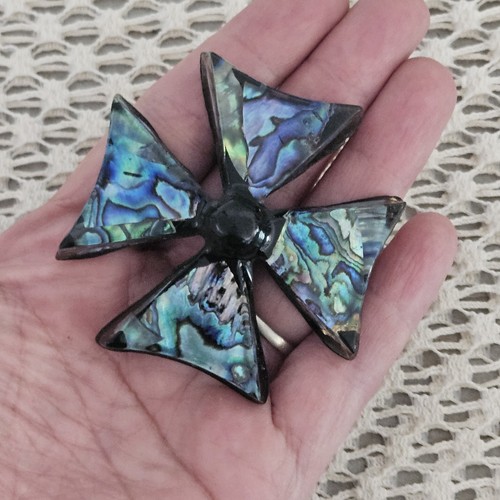 Vintage Maltese Cross Abalone Lacquered Lucite Pendant Lightweight Large - Picture 2 of 11