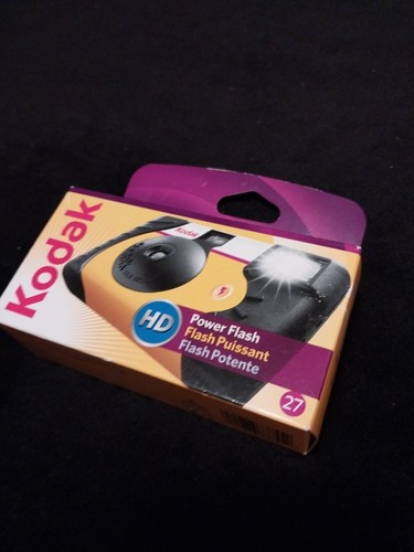 Kodak HD FunSaver 35mm Single Use Camera Power Flash 27 Exposures New in Box - Picture 3 of 8