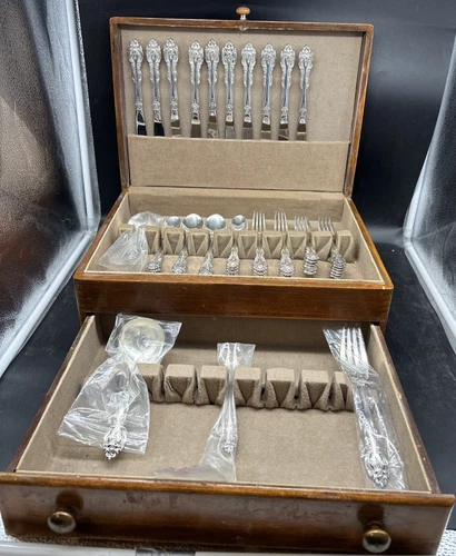 LA SCALA by Gorham Sterling 56 Pc Flatware Set-8 Settings with Box & Extras
