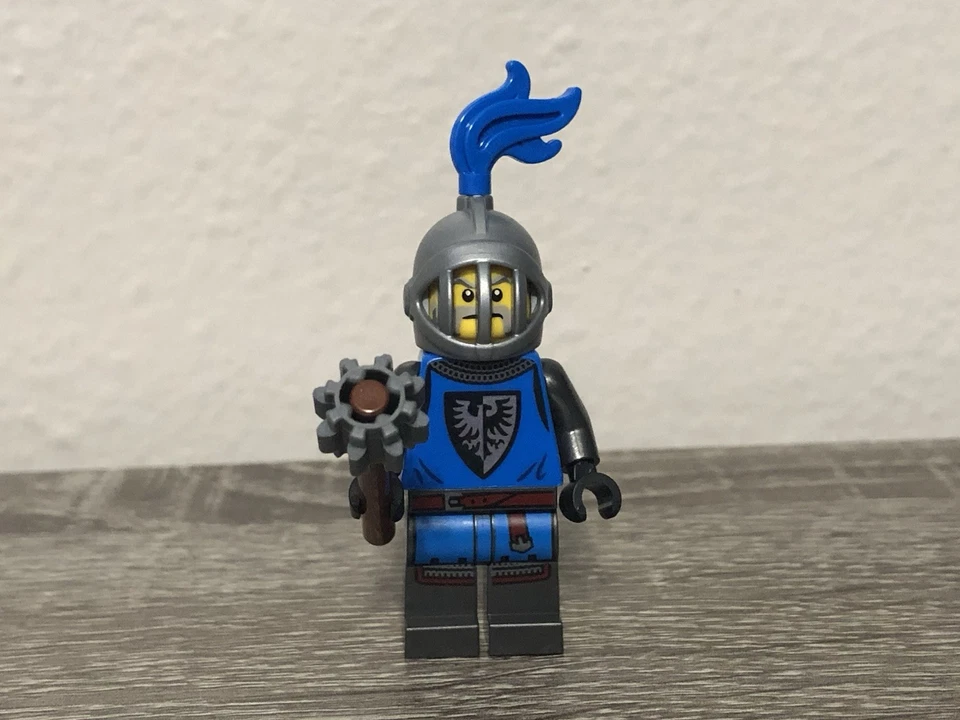 10 Lego Black Falcon Knight Mace Minifigures - Image 3 of 4