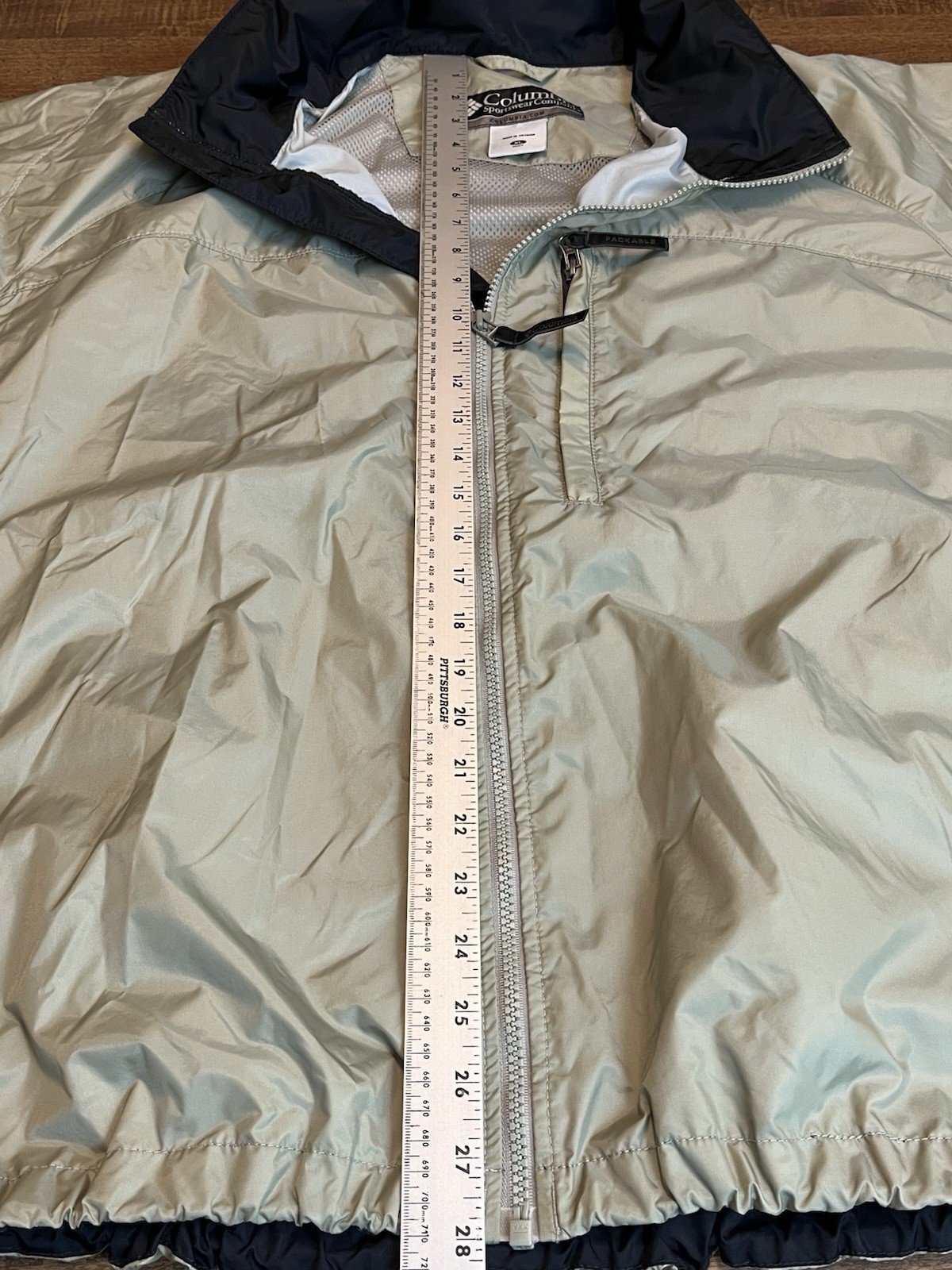 Foto 18 di 24