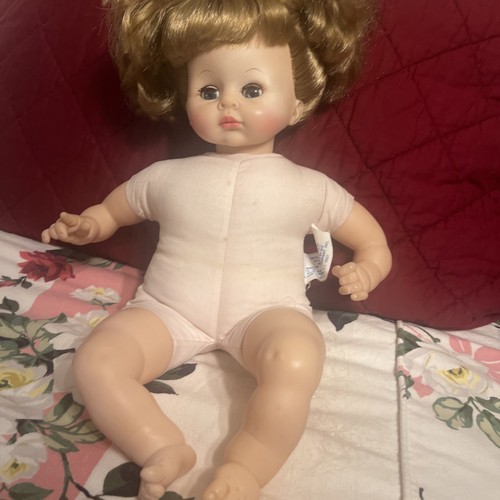 Vintage 1977 Madame Alexander 18" Pussy Cat Puppe, Original Outfit Cry Box - Bild 2 von 13