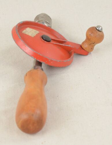 Vintage Hand Crank Egg Beater Style Drill 10.5" Made In USA Wood Handle - Picture 2 of 8