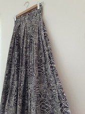 FREE SHIP - Vintage 1950s novelty-print midi cotton circle skirt / XS