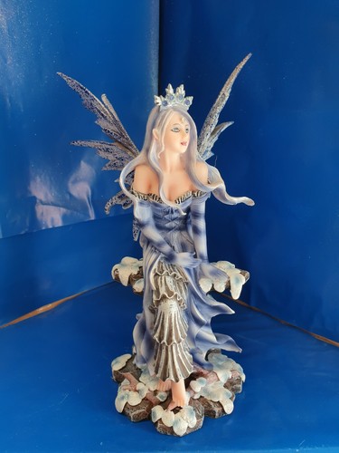 FAIRY ELFEN FEES FATA HADAS REGINA POLARIS PICCOLA SEDUTA SU ROCCIA NO LES ALPES - Imagen 2 de 8