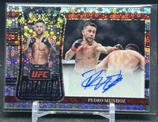 2022 Select UFC Pedro Munhoz Auto Octagon Action Signatures Silver Disco SSP