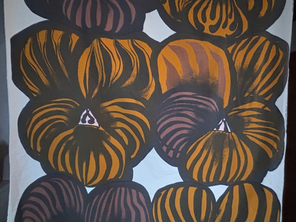 Picture 1 of 10