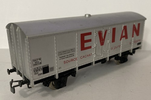 Jouef 1/87th/HO Scale No. 625H Evian Freight Car - Picture 3 of 5