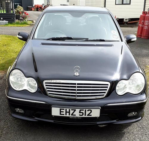 Mercedes Kühlergrill und Motorhaube Emblem - Bild 4 von 4