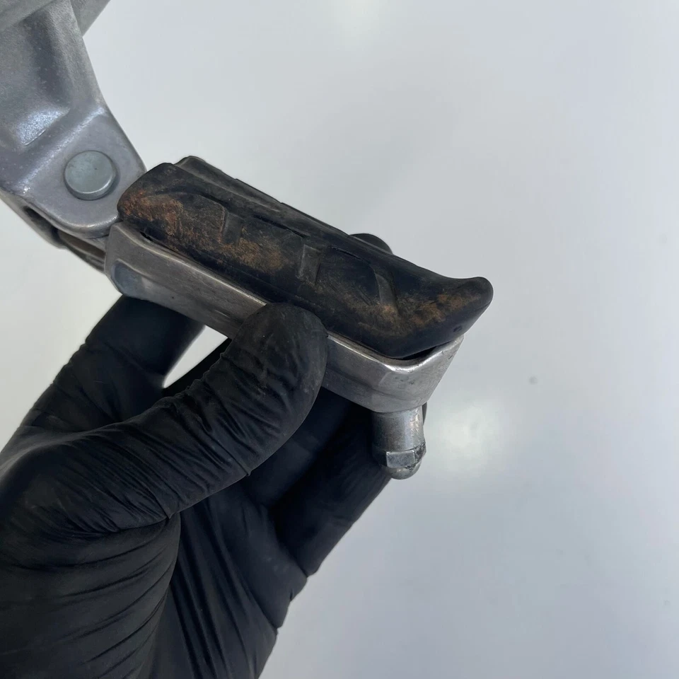 Honda CBR500R CBR500 CBR 2019 Right foot peg mount bracket - Image 3 of 4