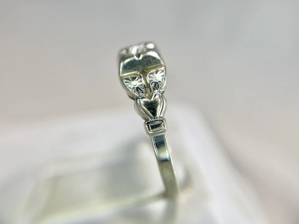 Art Deco 18k White Gold Natural Round Old European Diamond Small Engagement Ring - Image 4 of 4