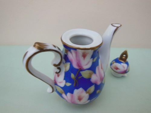 Fine Porcelain Collectors Orchid Designs Miniature Coffee or Tea Pot - Picture 6 of 7