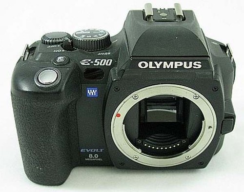 Olympus EVOLT E-500 8.0MP Digital SLR Camera - Black (Body Only ...