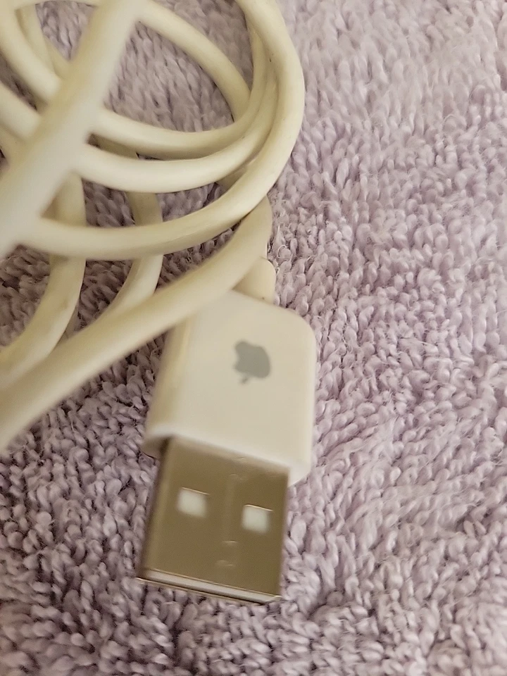 Conector base Apple iPod a Firewire + USB para 2ª/3ª/4ª generación (M9688G/A Foto 4 de 4