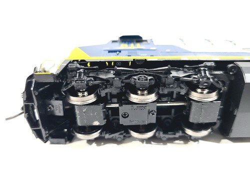 Overland OMI CSX GE AC44CW CSX Transportation #511 HO Brass Model #6585.1 - Picture 12 of 14