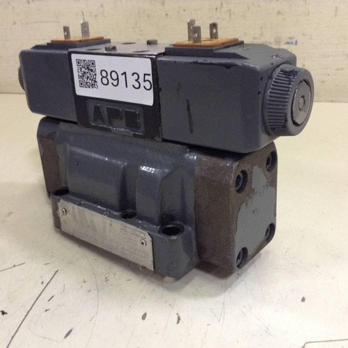 VICKERS Valve DG4V-3-6C-M-U-HL7-60-B13 Used #89135 - 第 2/7 張圖片
