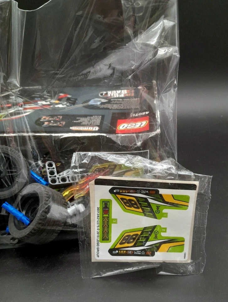 LEGO Technic 42072 WHACK!, foto 3 di 5