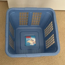 Vintage 1994 Rubbermaid Square Laundry Basket 26.4L Blue 2972 Made USA 90s