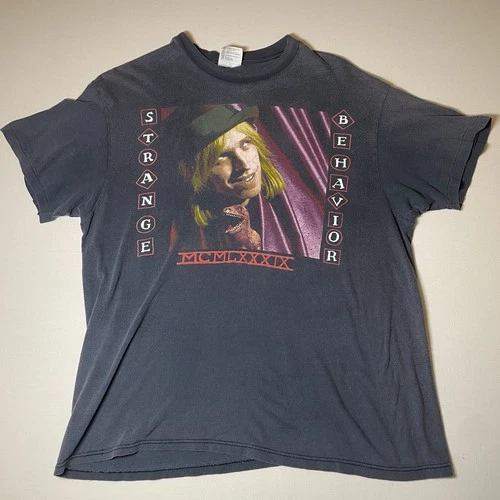 Tom Petty and the Heart Breakers Vintage T-Shirt Strang 1980s vintage concert t-shirt, vintage, single stitch, B+ condition