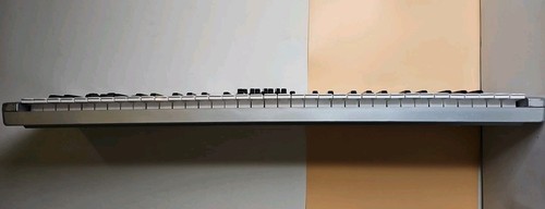 Radium 61 MIDI Keyboard Controller M Audio with Power Supply Tested Works - Picture 10 of 14