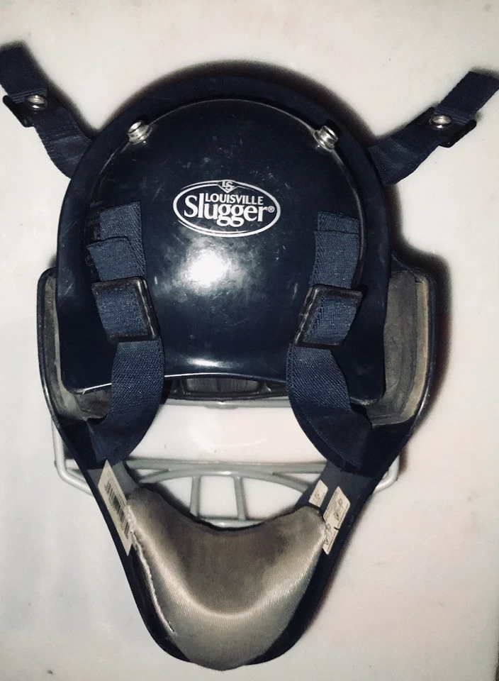 Juego de casco y placa de pecho Louisville Slugger Youth Catchers talla 6-7 Foto 4 de 4