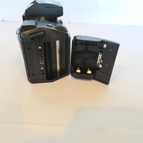 Pentax SFX 35mm SLR Camera Body With Data Back F Auto Focus Black - Picture 9 of 10