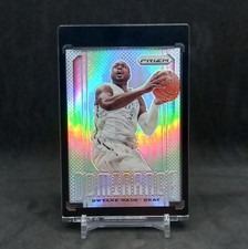 2013-14 Panini Prizm Dominance Silver Prizm Dwyane Wade #19