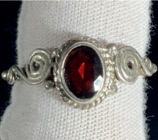 Hand Made Sterling Silver 925 Size 7 Garnet Gemstone Ring