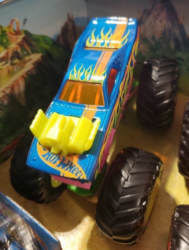 Hot Wheels Monster Trucks No Neonsense Diecast Car 4-Pack - 第 3/7 張圖片