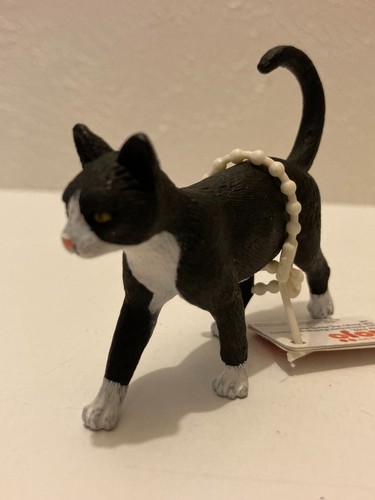 MOJO Black & White Cat Plastic Farm Figures - 2014 WITH TAGS Feline figure Kitty - Picture 2 of 16