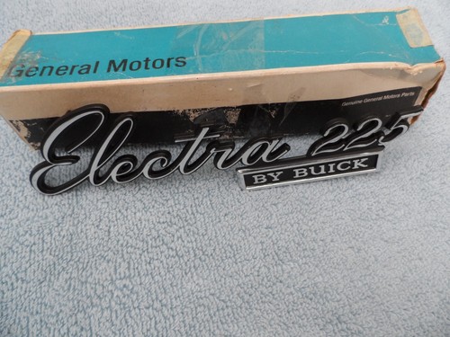 1969 BUICK ELECTRA 225 TRUNK LID DECK LID NAME PLATE EMBLEM MINT NEW NOS GM - Picture 8 of 17