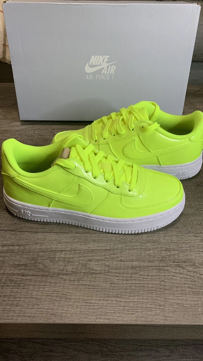 lime green nike air force 1 07 lv8 uv volt