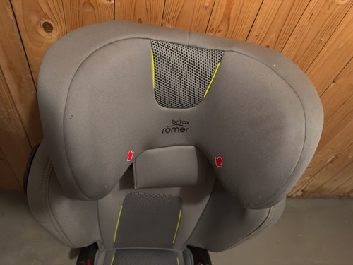 Britax Römer Kindersitz Kidfix III M Air Silver 3.5 - 12 Jahre + Hauk Unterlage - Bild 4 von 8