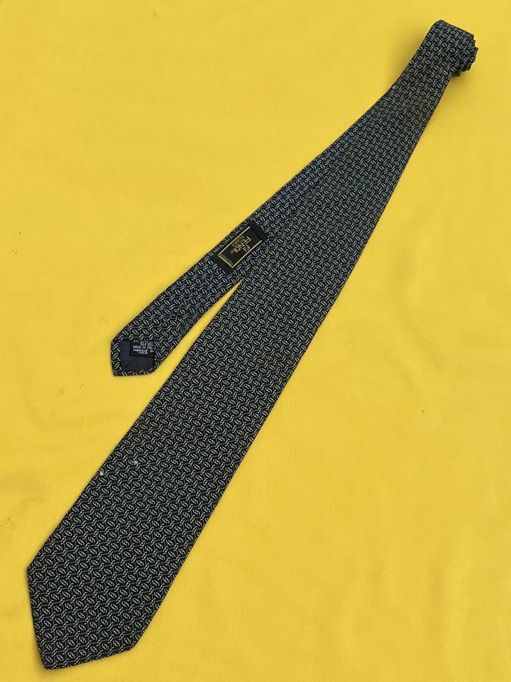 Auténtica corbata FENDI All Over FF diseño de red en azul marino 100 % seda Foto 3 de 4