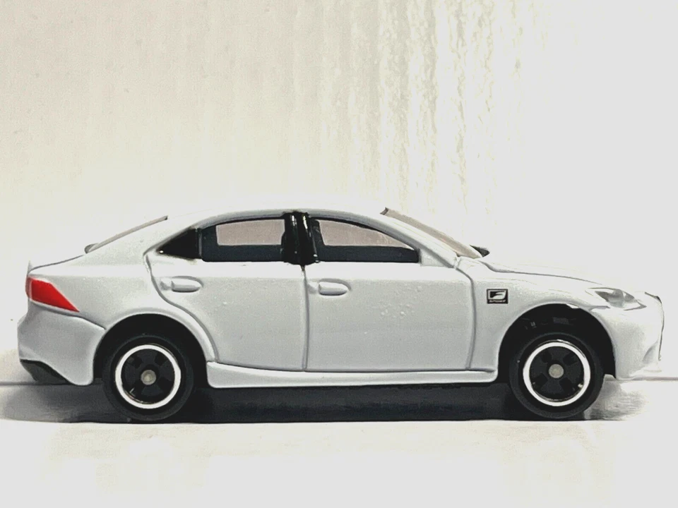 TAKARA TOMY Tomica Nº100 Lexus IS 350 F SPORT primer color limitado con CAJA Foto 3 de 4