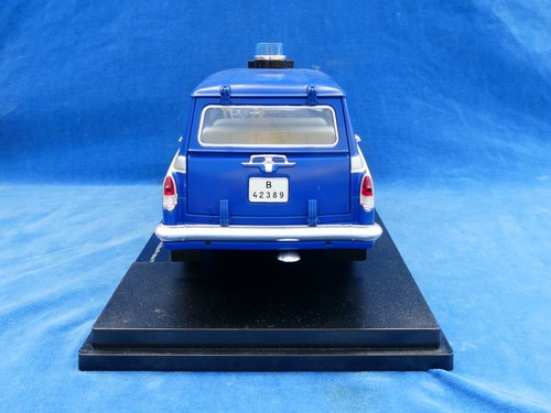 SUPERBE RARE ++ TOP ++ FOX TOYS 1:18 - WOLGA GAZ-M22 POLICE - N° FOX18003 - Imagen 11 de 18