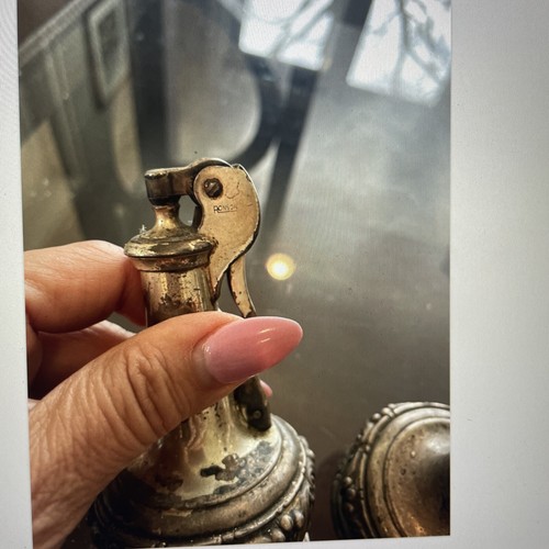 Set Of 2 vintage Ronson decanter table top cigarette lighters - Picture 9 of 10