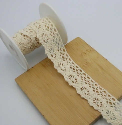 FCL 5 yard white and Cream Scalloped Trimmimg Broad crochet Vintage Sewing lace - Picture 34 of 51