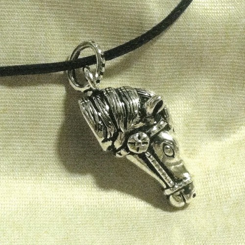 Heavy Substantial HORSE HEAD PENDANT Made in Germany LEATHER CHOKER Wonderful! - Picture 2 of 9