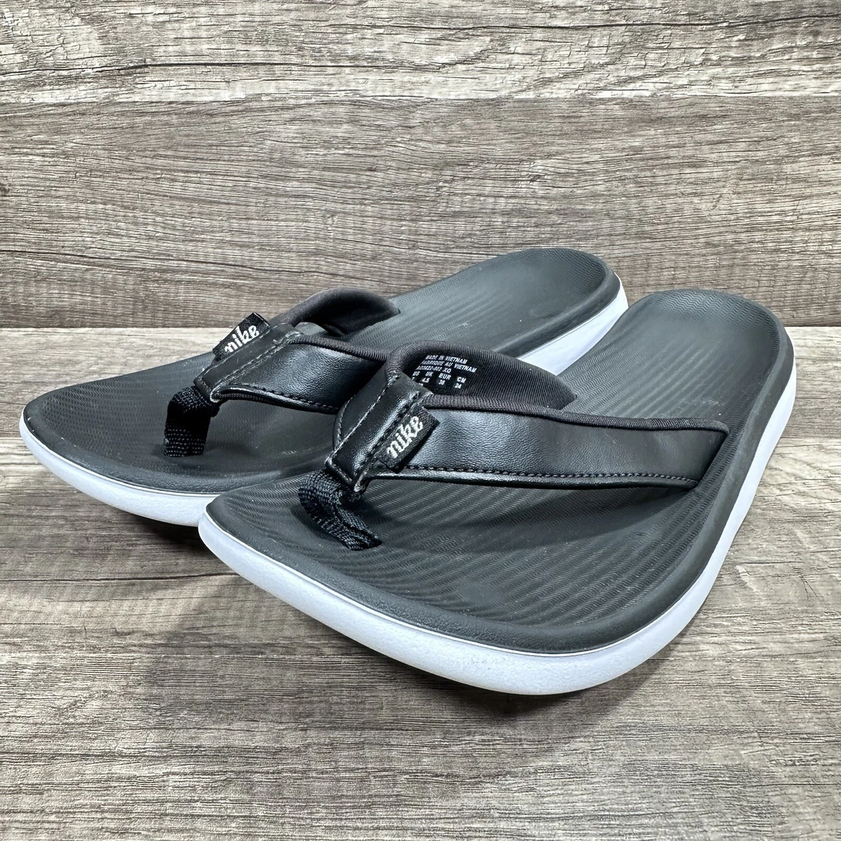 Grey nike hotsell flip flops