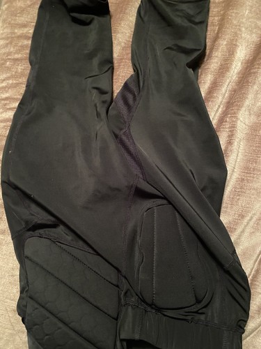 Under Armour Youth Size Padded Athletic Pants Black Football Knee Length - Picture 2 of 4