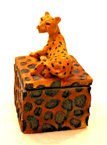 Powerful Spotted Cheeta atop Square Lidded Trinket Box Sculpture 3.75" - Picture 2 of 7