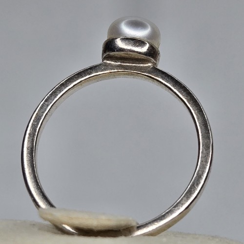 Vtg 925 Sterling Silver Pearl Ring Size 9 - Picture 12 of 15