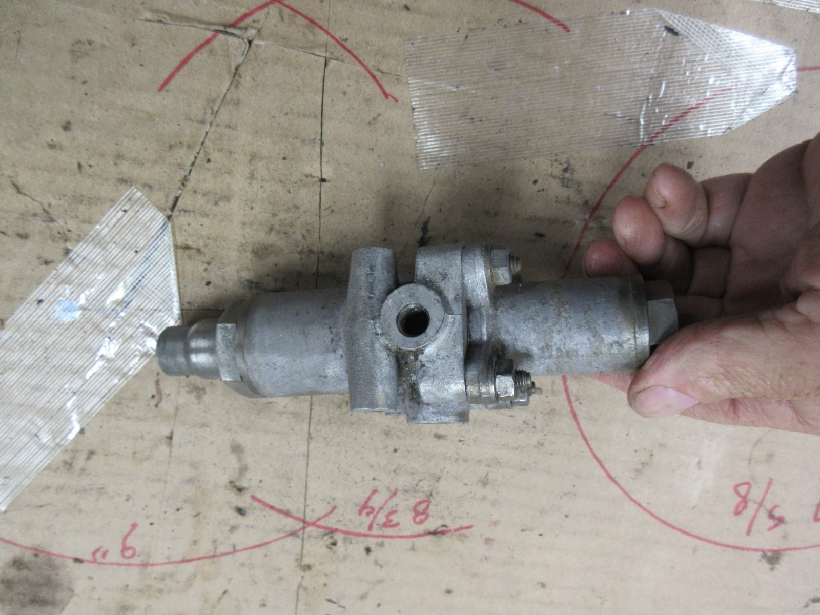 Rolls-Royce Silver Shadow 1965-1969 Valve with pipe