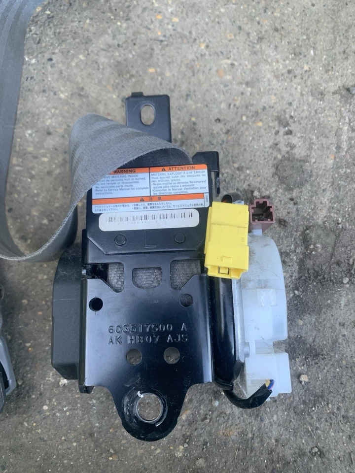 2004 2005 2006 2007 2008 Acura TL Front LEFT DRIVER Side Seat Belt GRAY OEM - Image 3 of 4